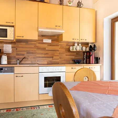 Zweibettzimmer Mit Bergblick In Wunderschoenem Tal